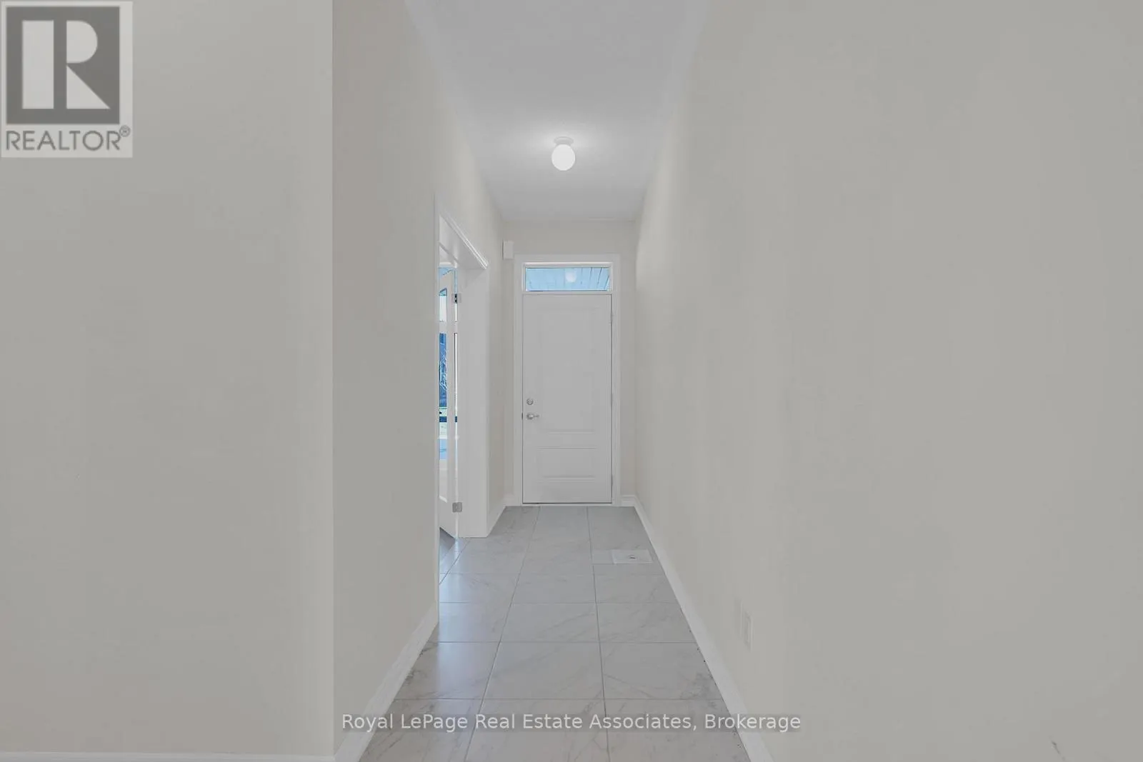 1418 DAVIS LOOP