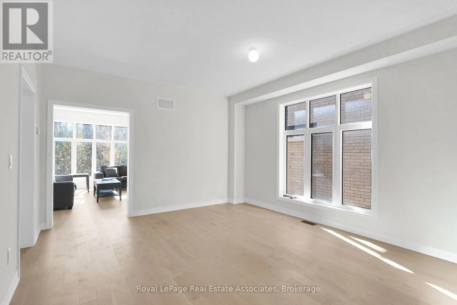 1418 DAVIS LOOP