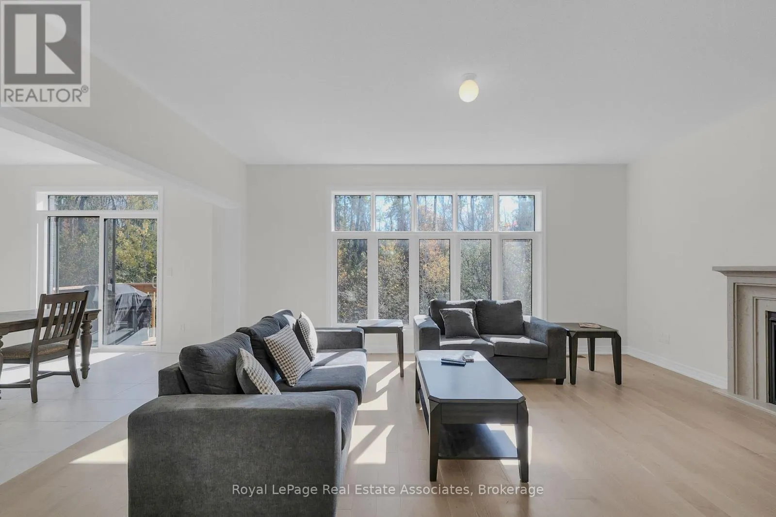 1418 DAVIS LOOP