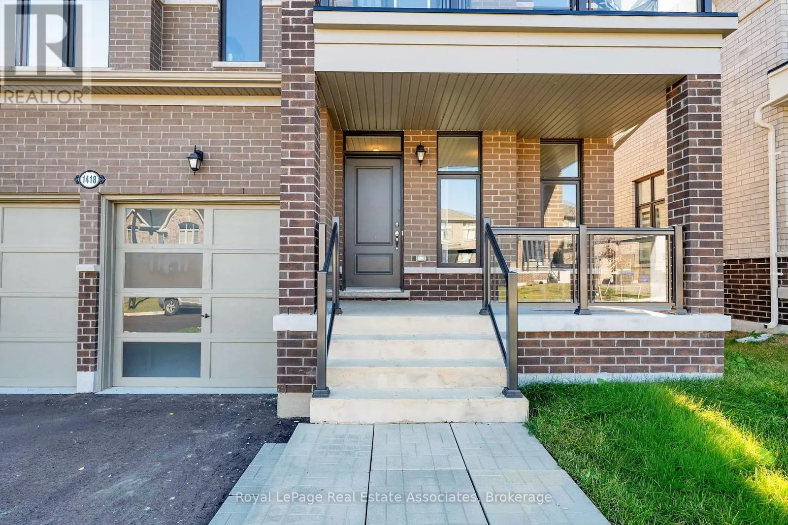 1418 DAVIS LOOP