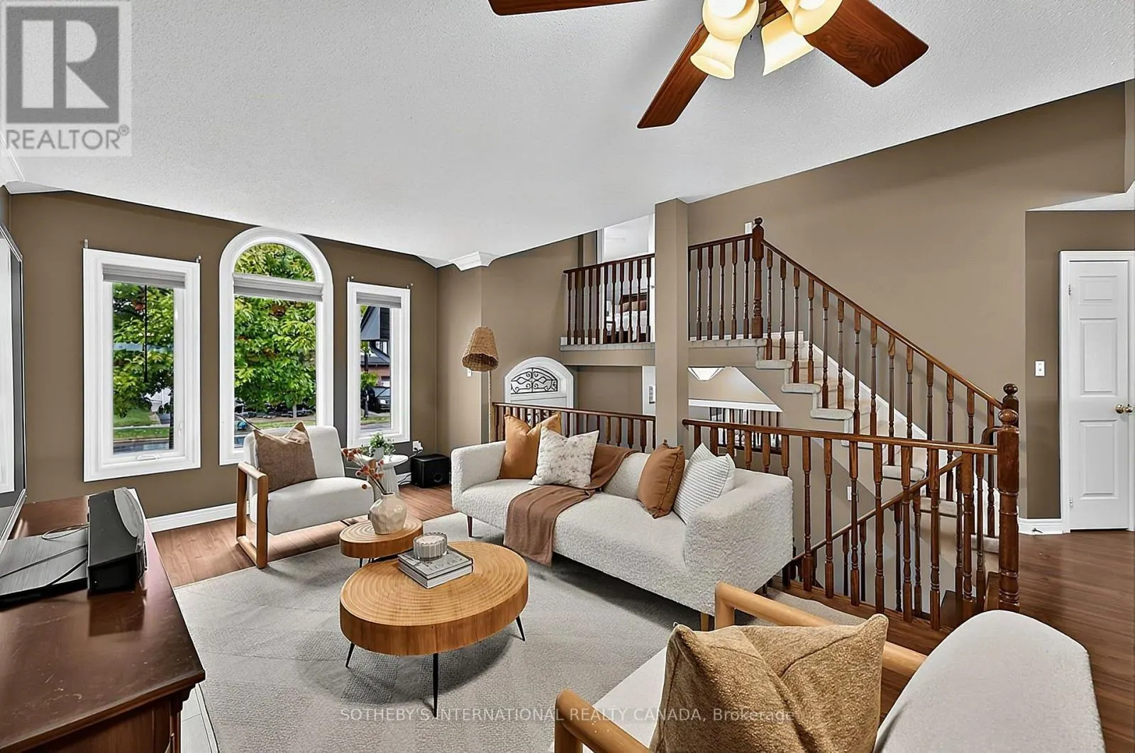 4 BRECKEN DRIVE