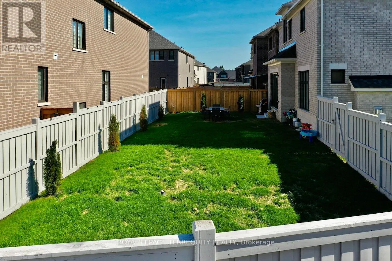 7 BALLANVIEW COURT
