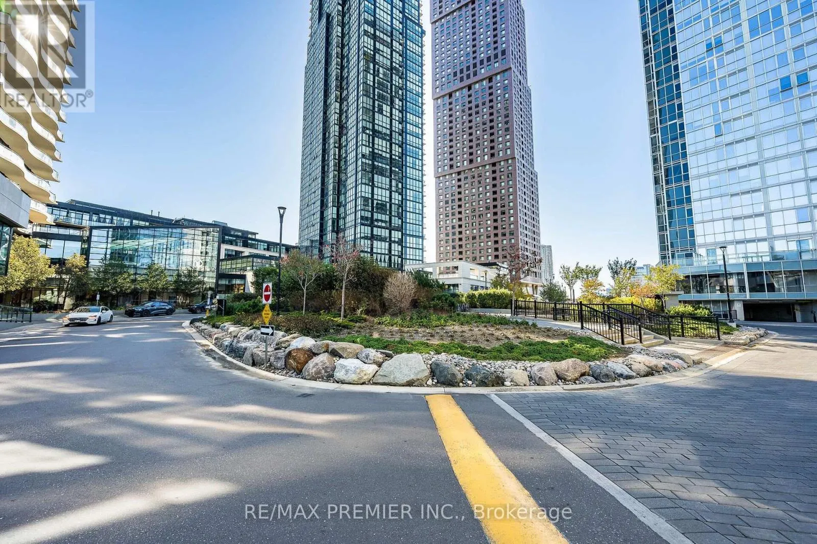 1805 - 2908 HIGHWAY 7 ROAD