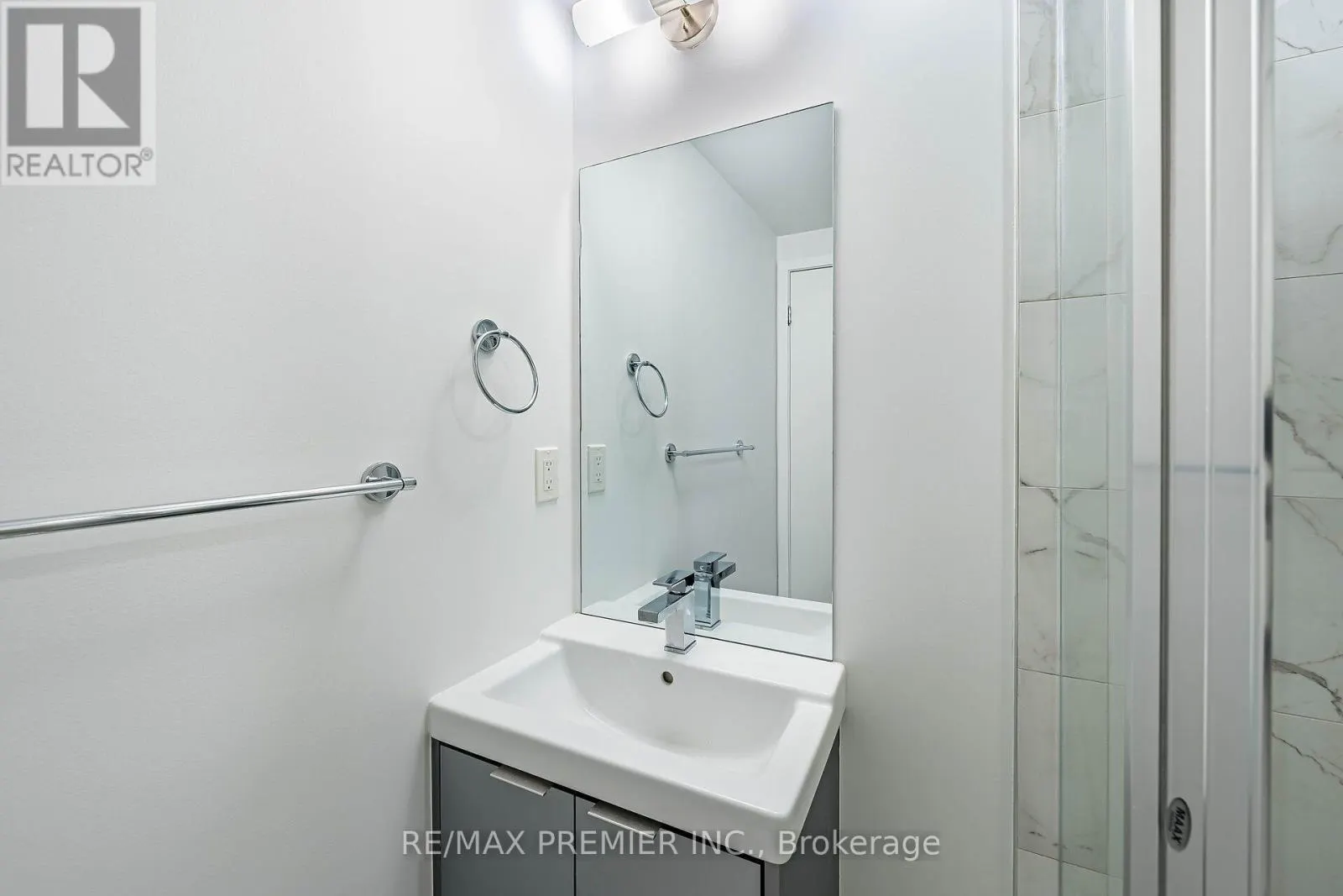 1805 - 2908 HIGHWAY 7 ROAD