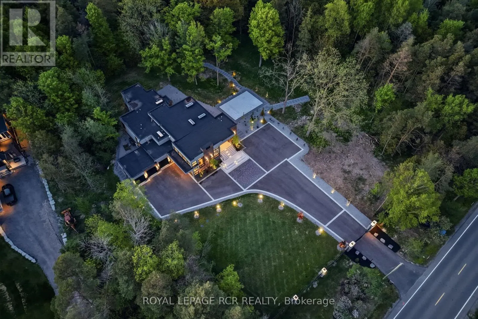 3404 VIVIAN ROAD