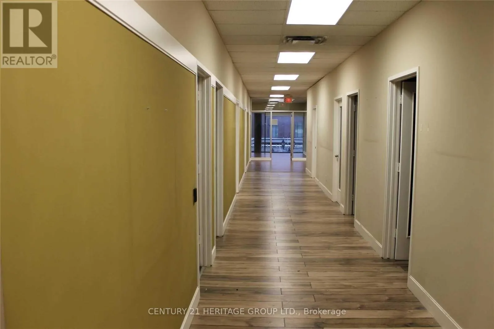 200 - 10265 YONGE STREET