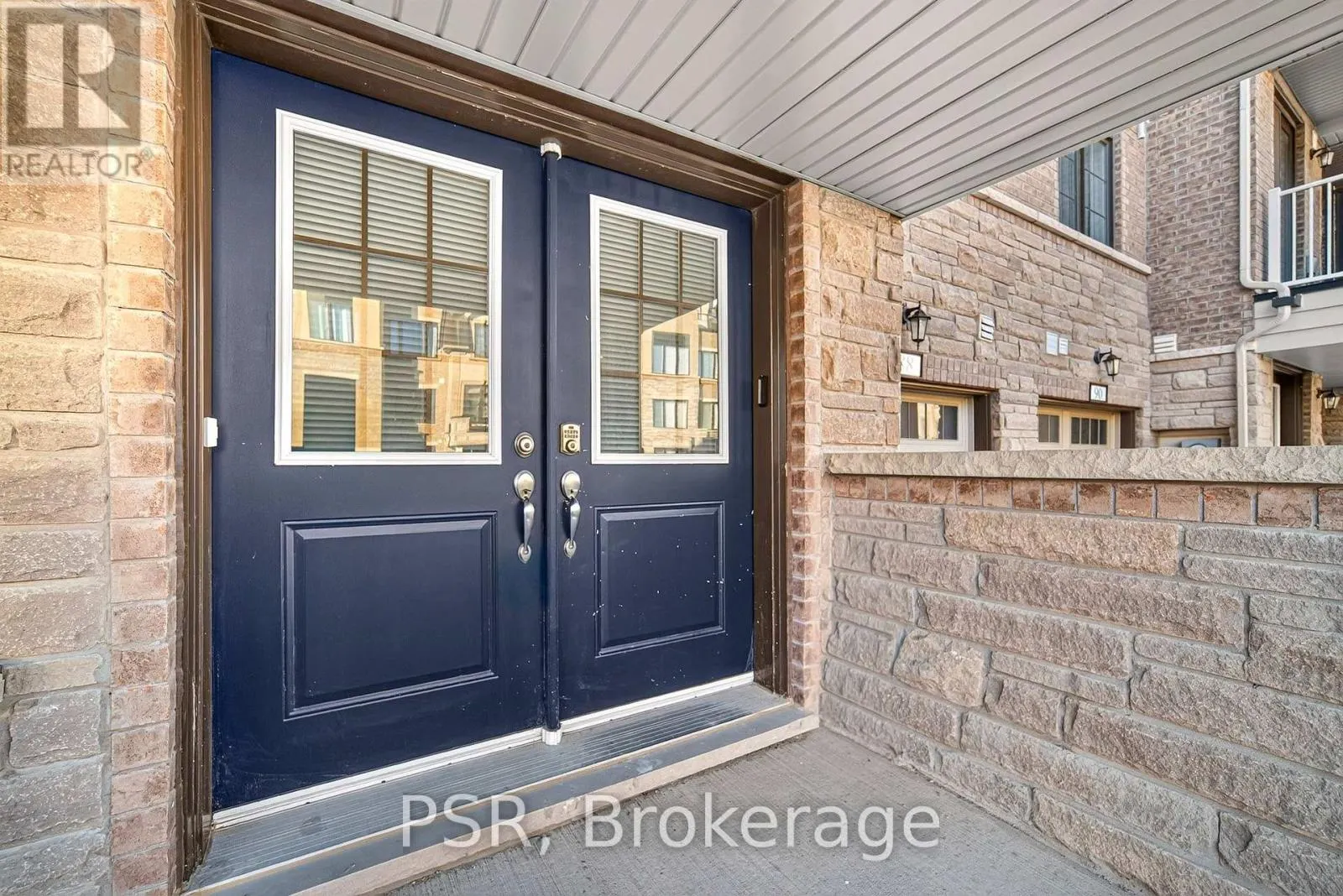 88 WILLIAM SHEARN CRESCENT