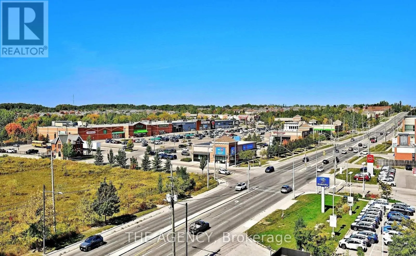 809 - 11611 YONGE STREET