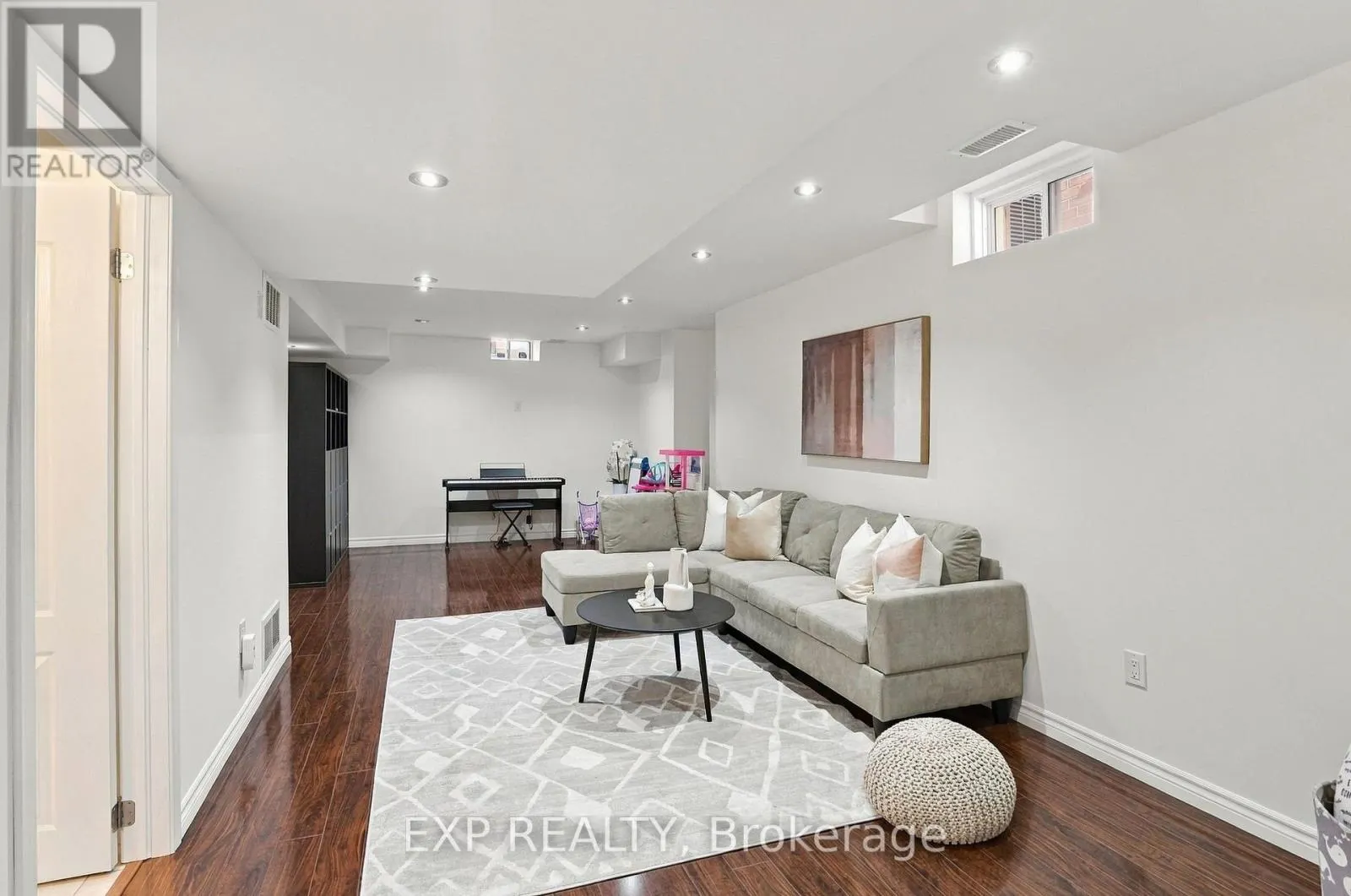 262 WILFRED MURISON AVENUE
