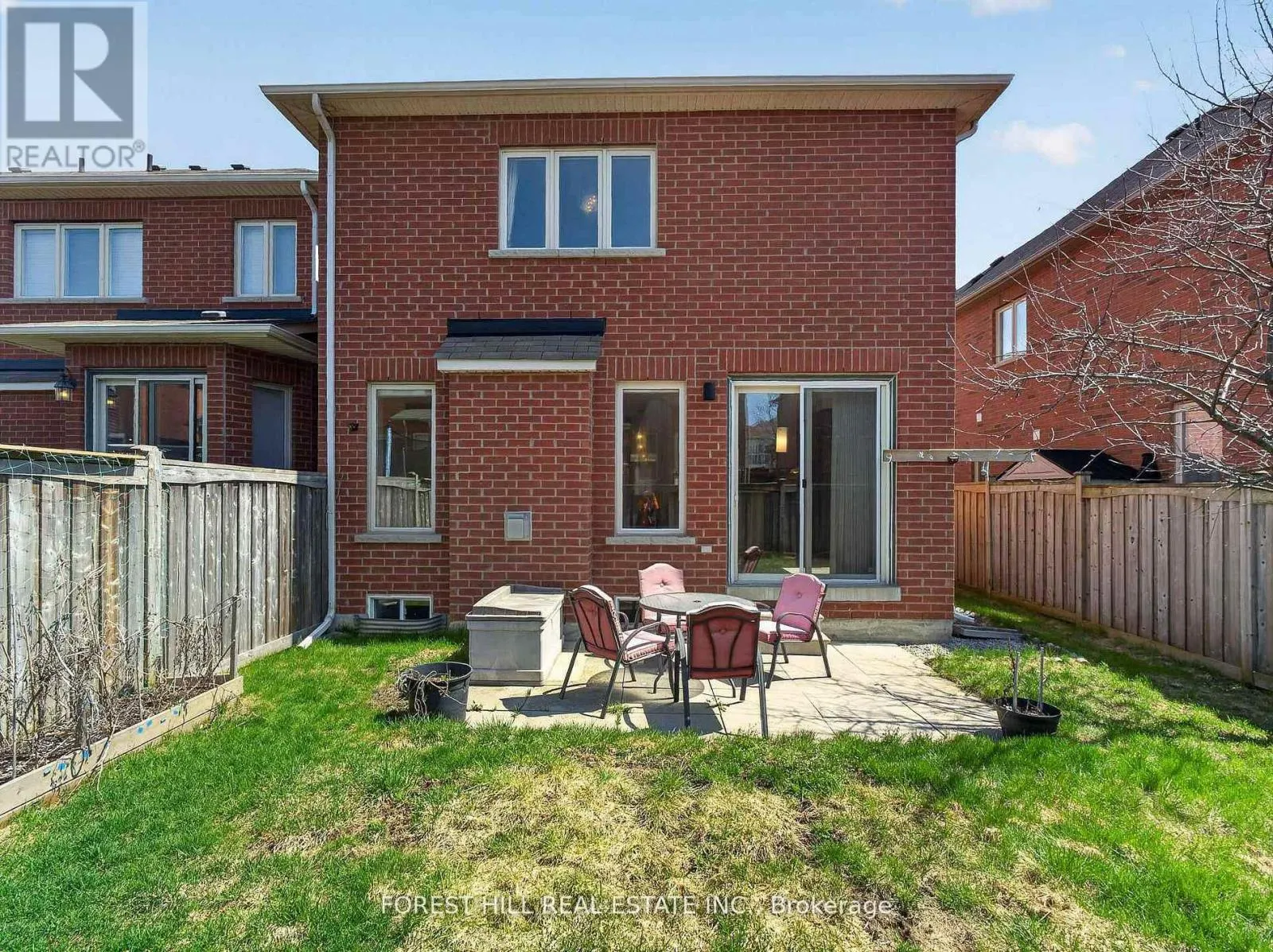 12 STOOKES CRESCENT