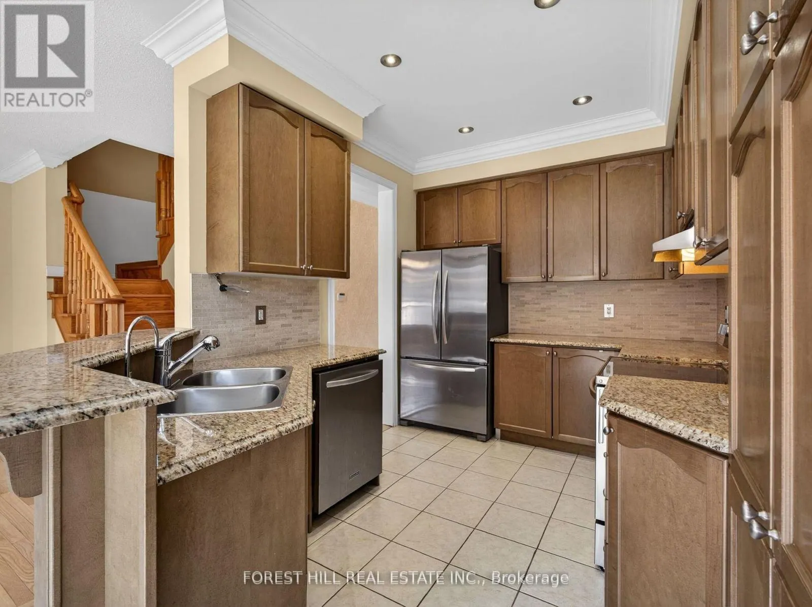 12 STOOKES CRESCENT