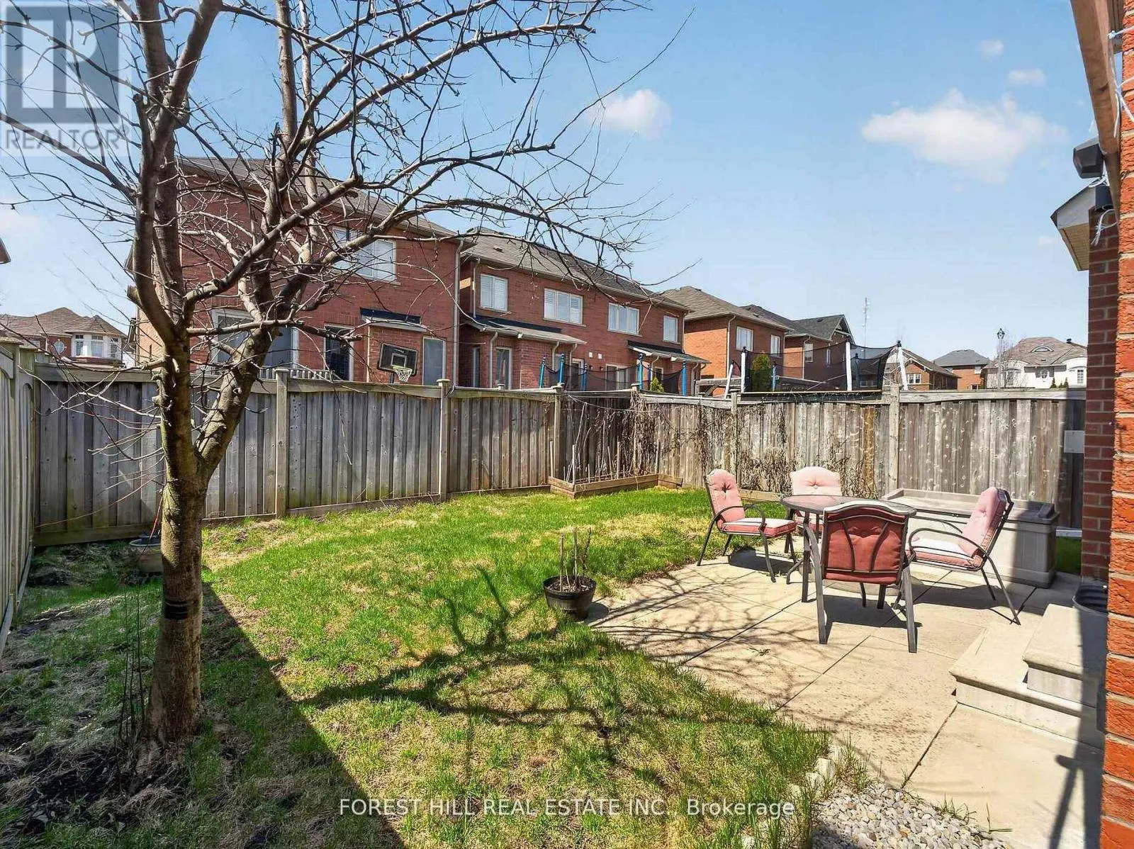 12 STOOKES CRESCENT