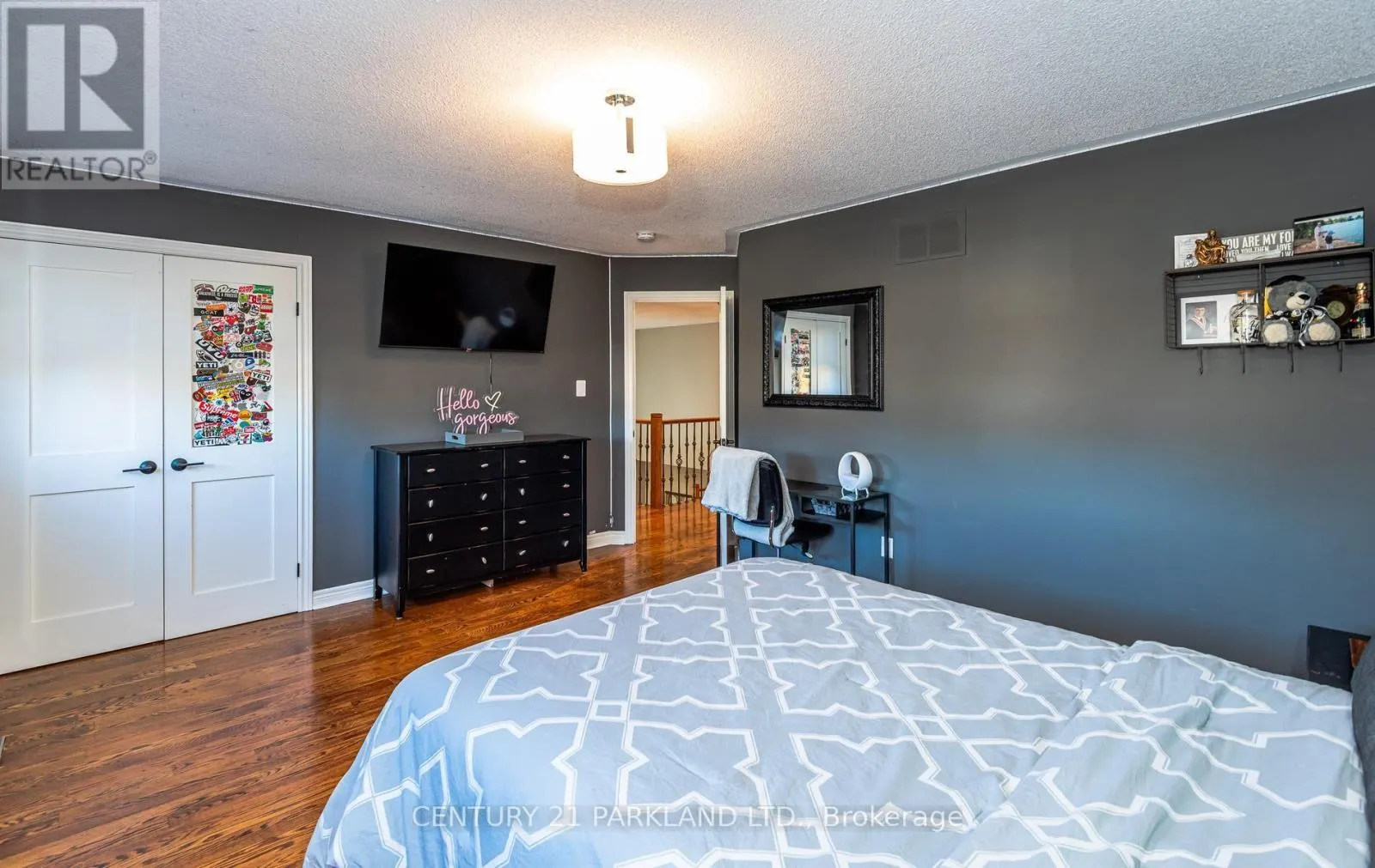 164 CARLYLE CRESCENT