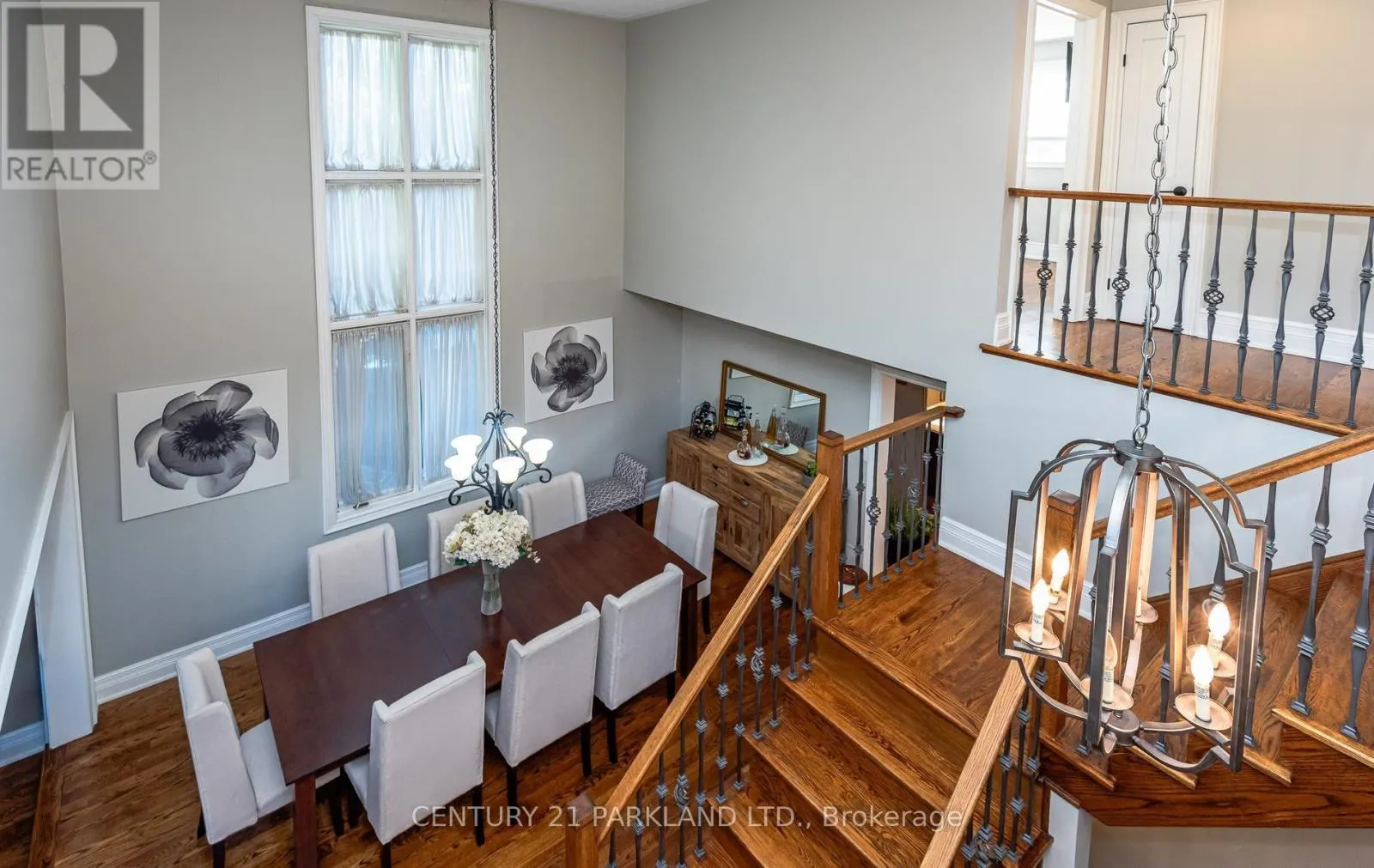 164 CARLYLE CRESCENT