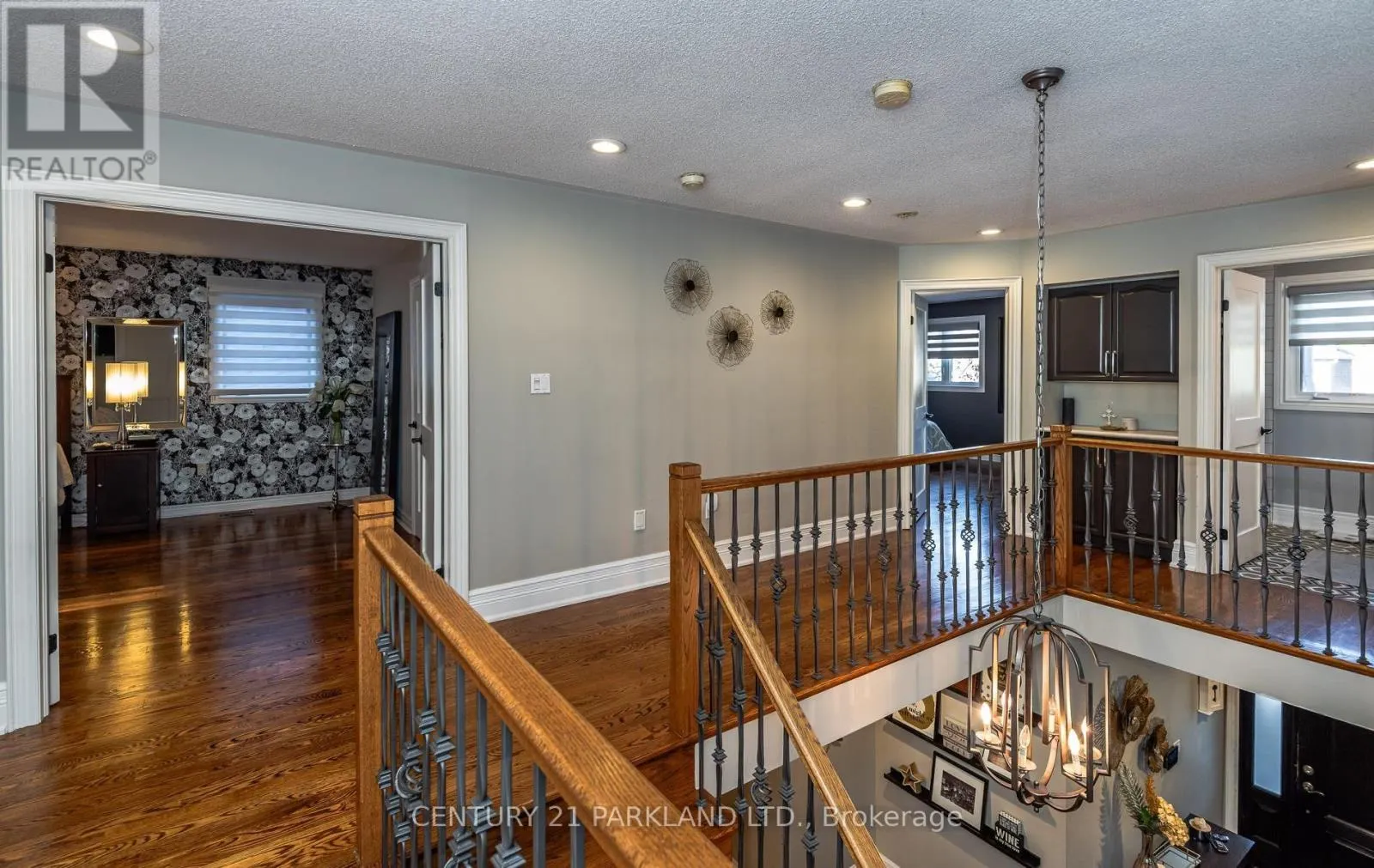 164 CARLYLE CRESCENT