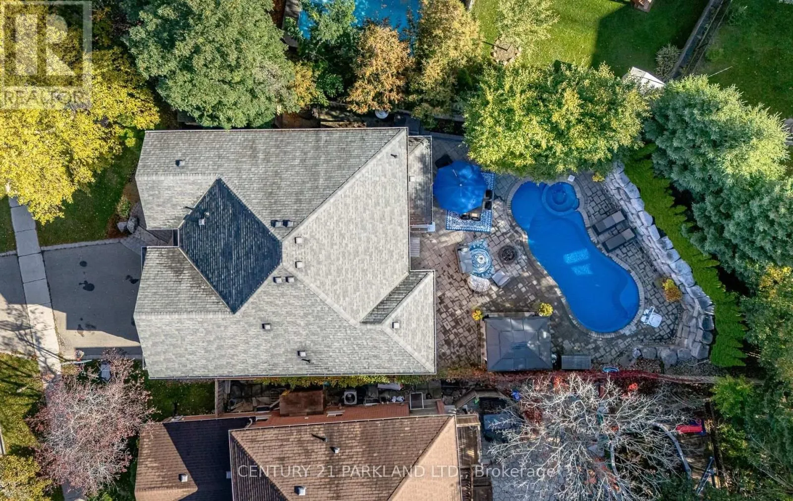 164 CARLYLE CRESCENT