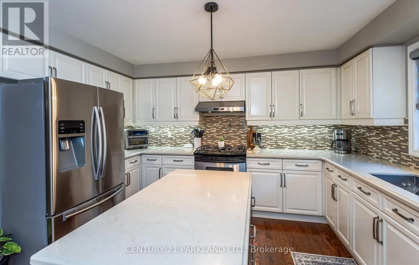 164 CARLYLE CRESCENT