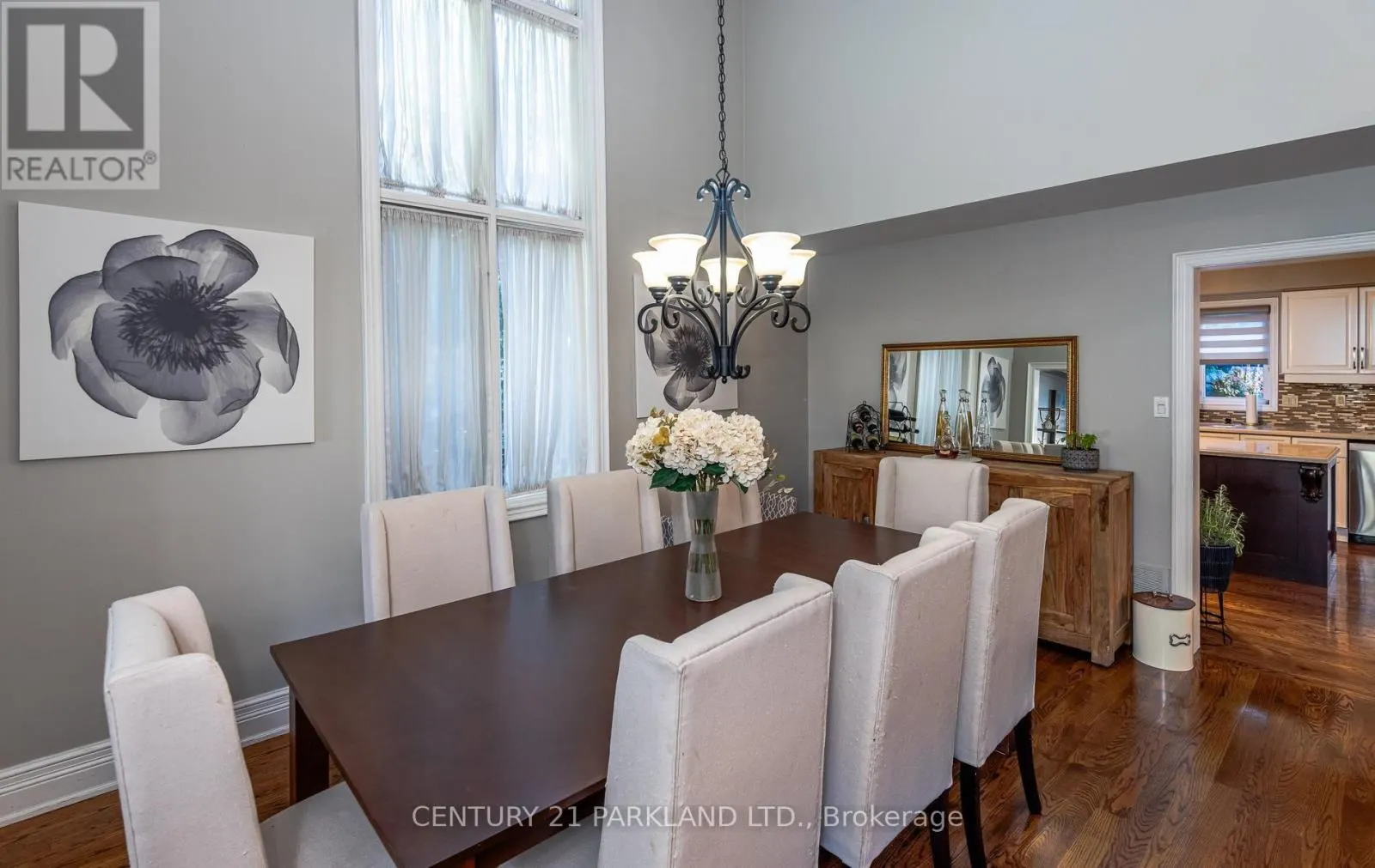 164 CARLYLE CRESCENT