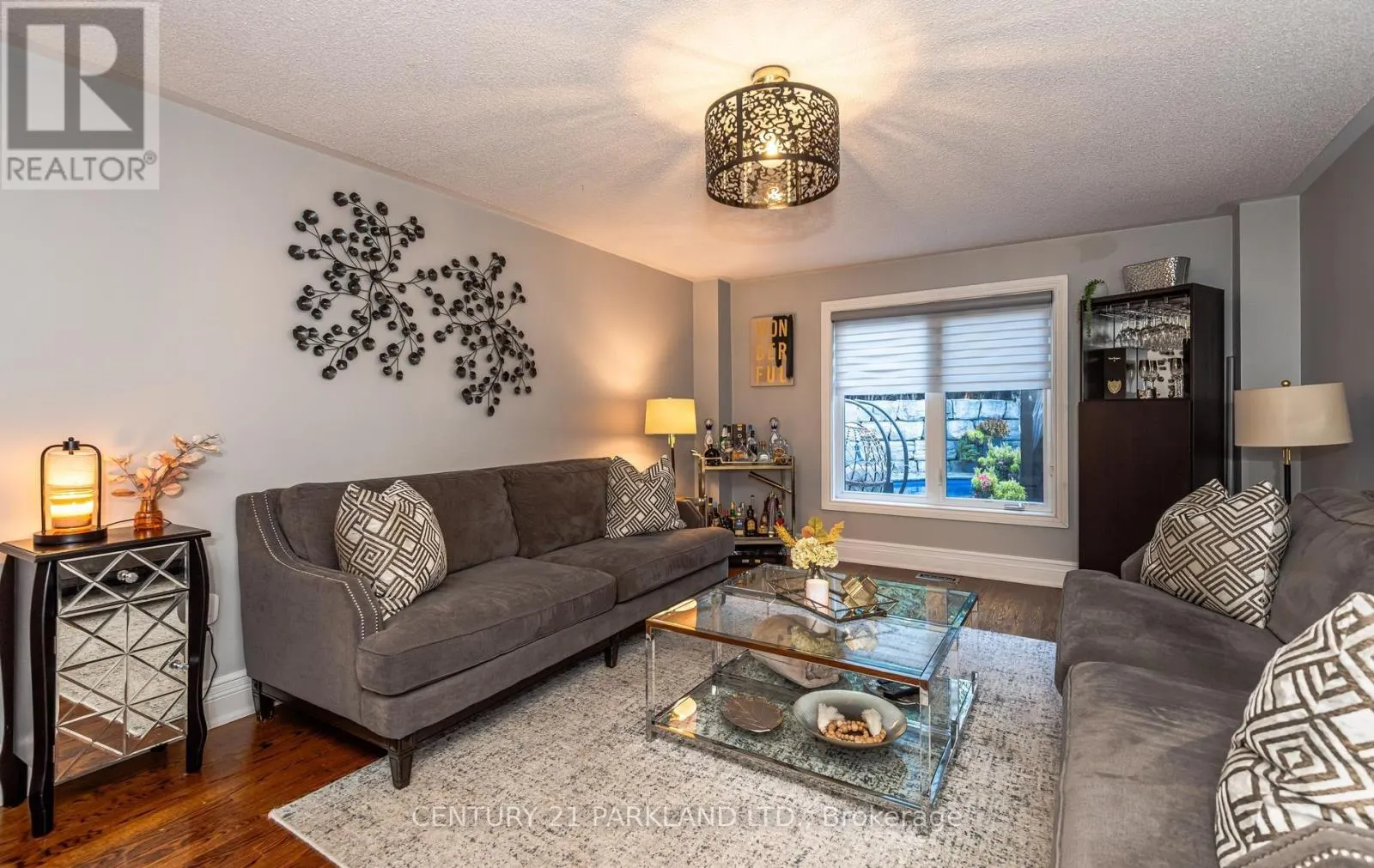 164 CARLYLE CRESCENT