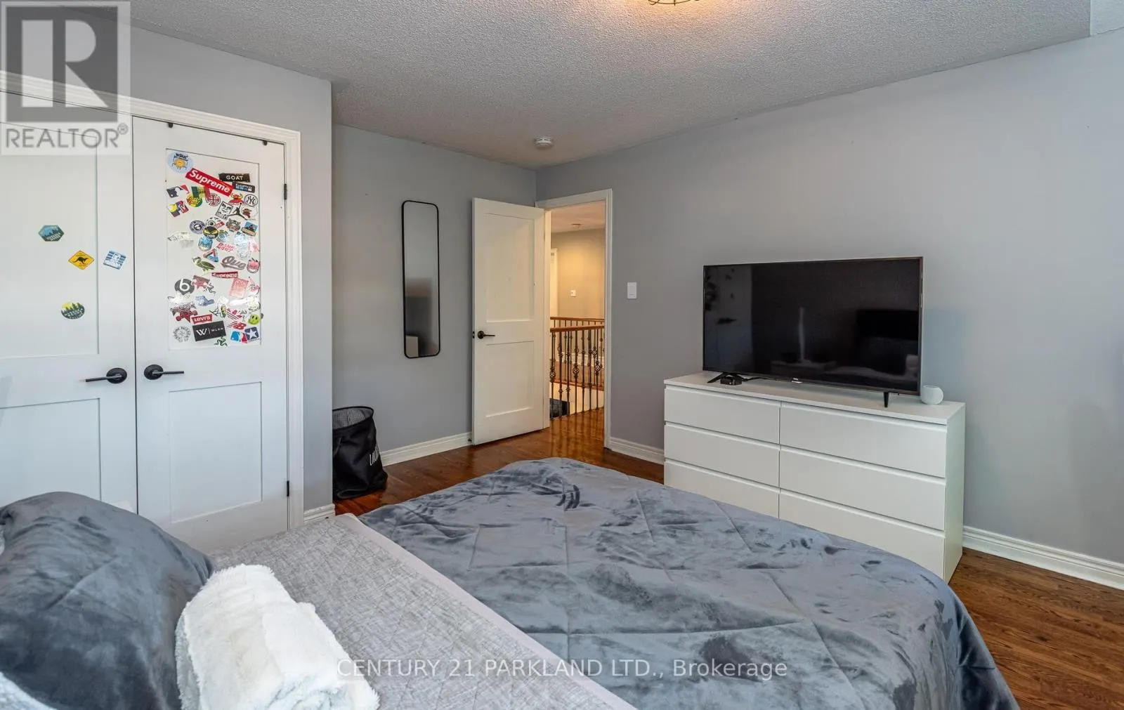 164 CARLYLE CRESCENT