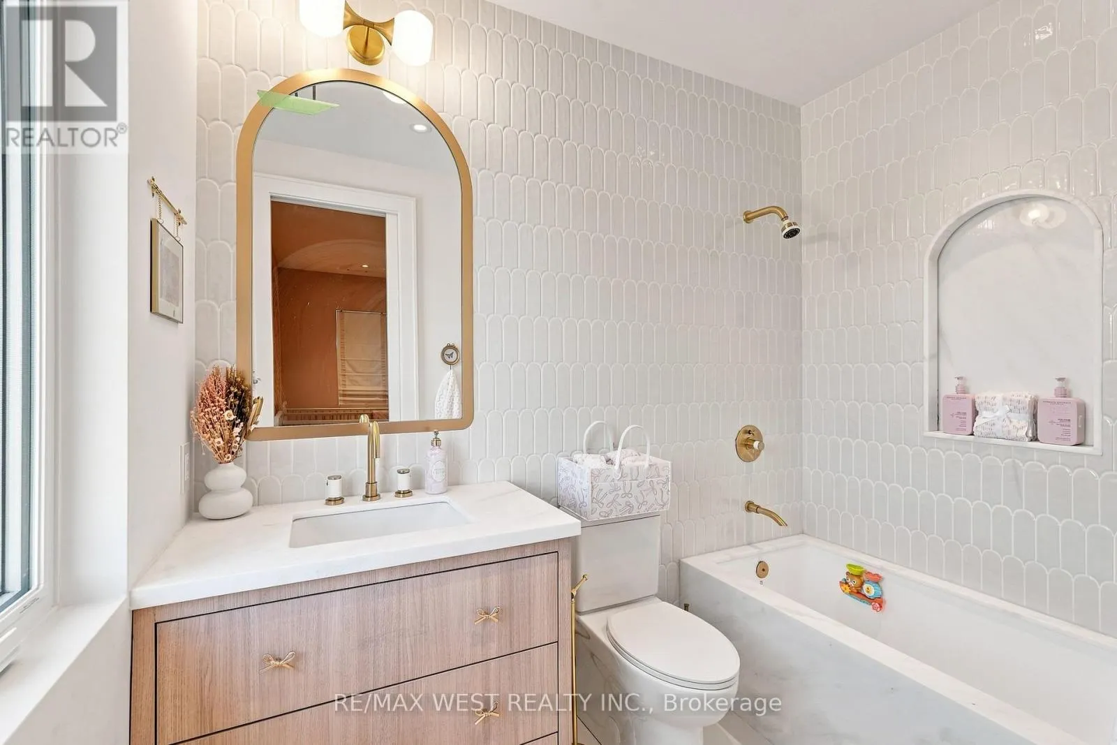 17050 MCCOWAN ROAD