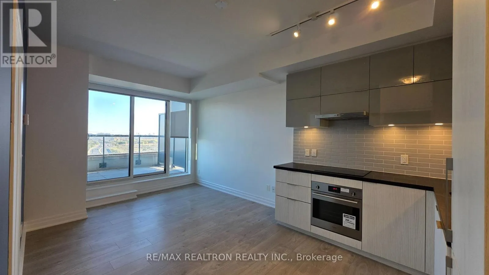 1312 - 10 ROUGE VALLEY DRIVE W
