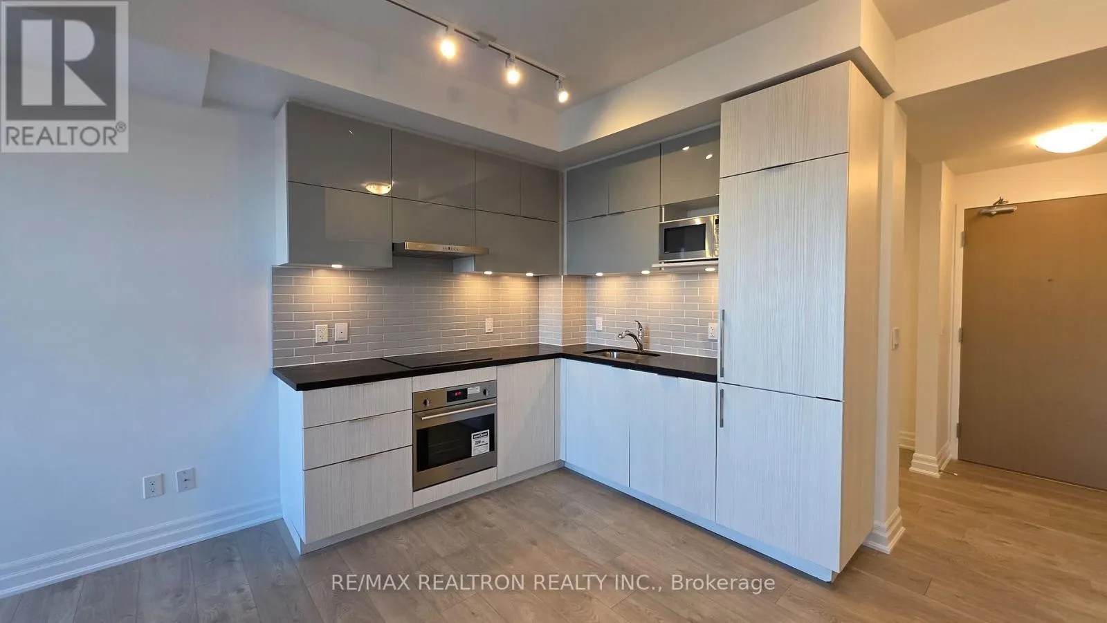 1312 - 10 ROUGE VALLEY DRIVE W