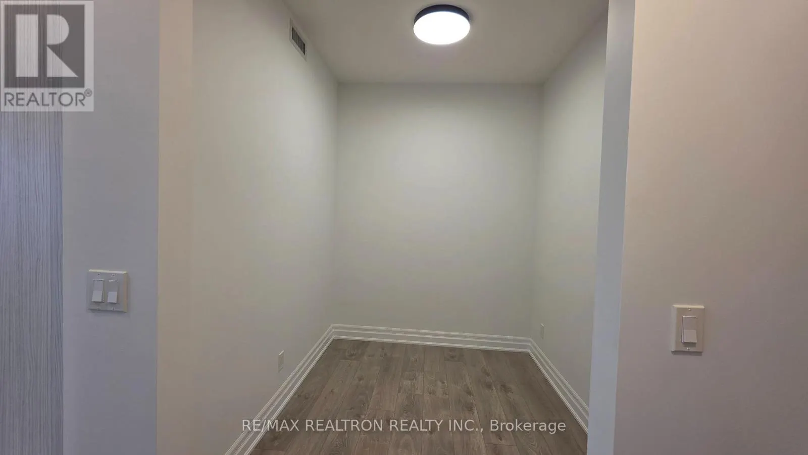 1312 - 10 ROUGE VALLEY DRIVE W