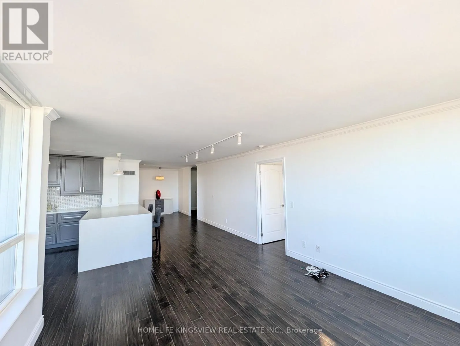 1104 - 60 DISERA DRIVE