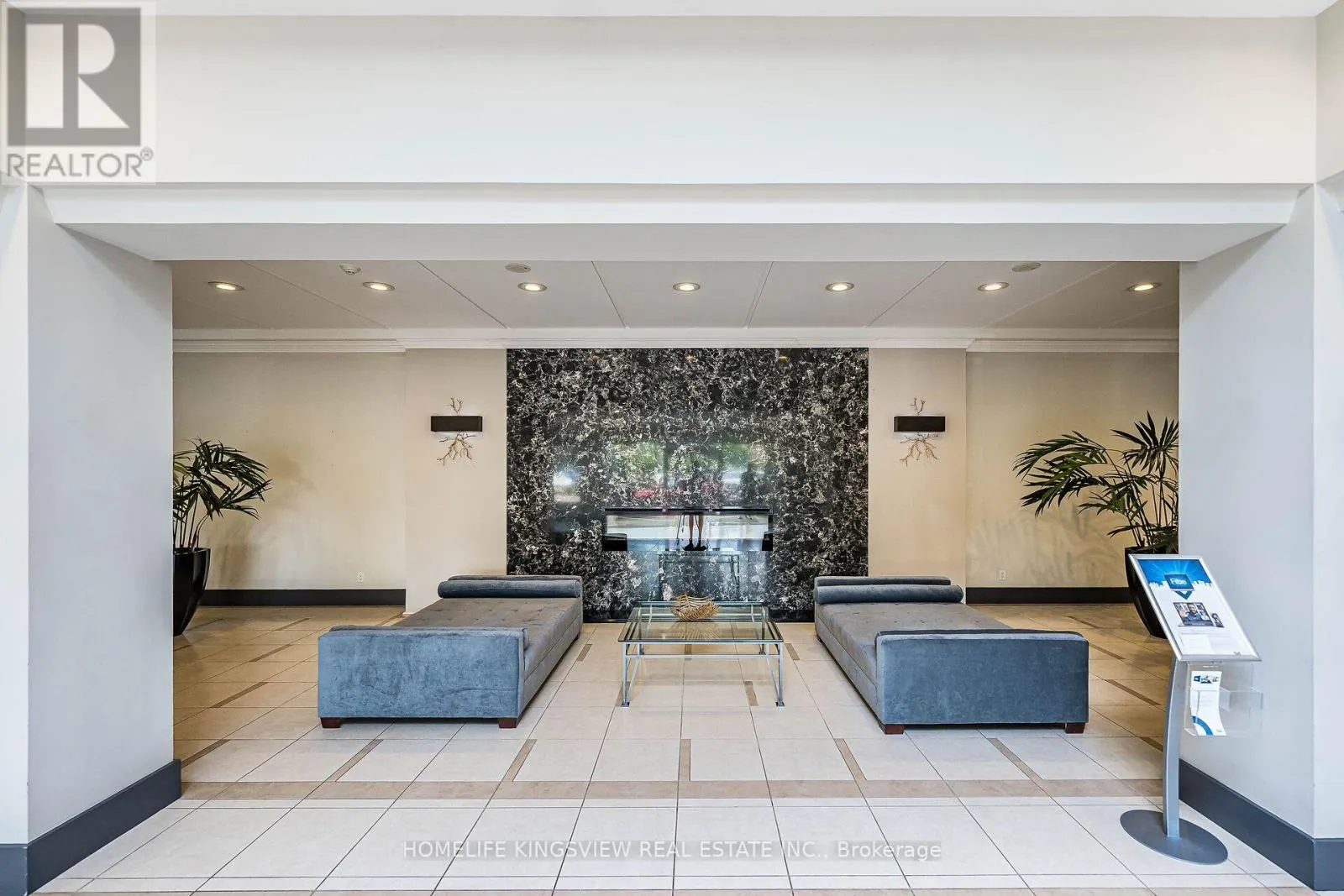 1104 - 60 DISERA DRIVE