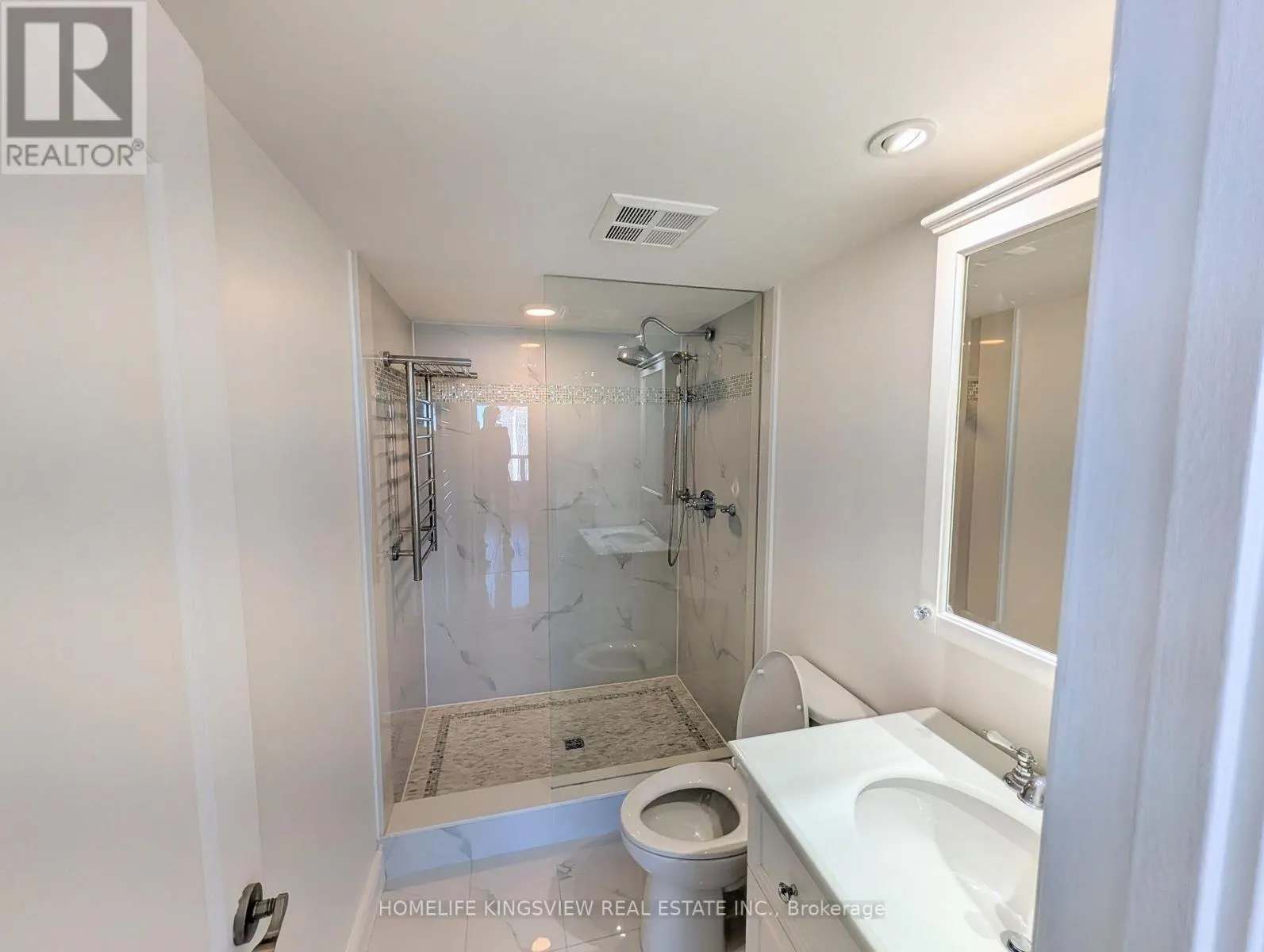 1104 - 60 DISERA DRIVE