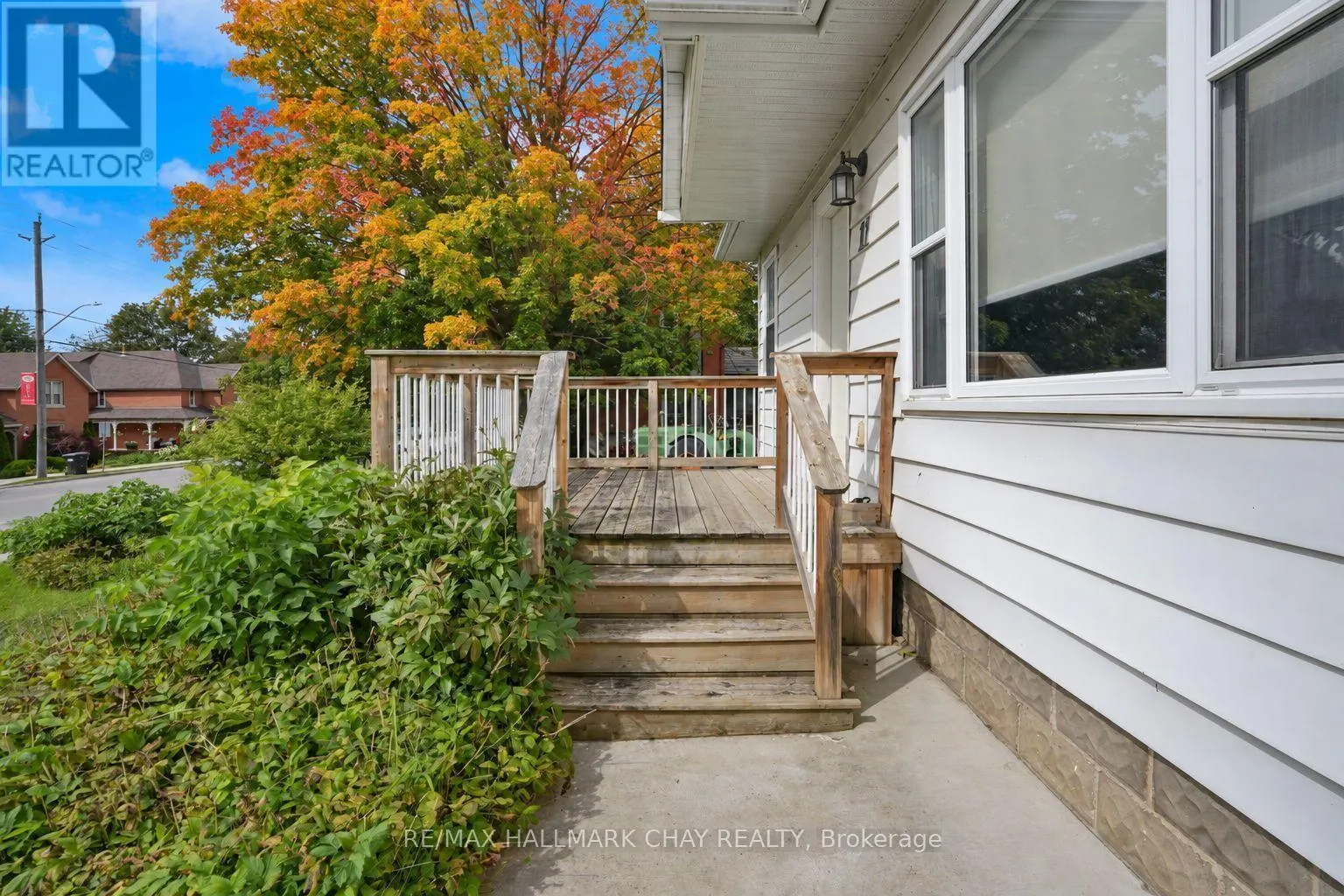 11 KING STREET S