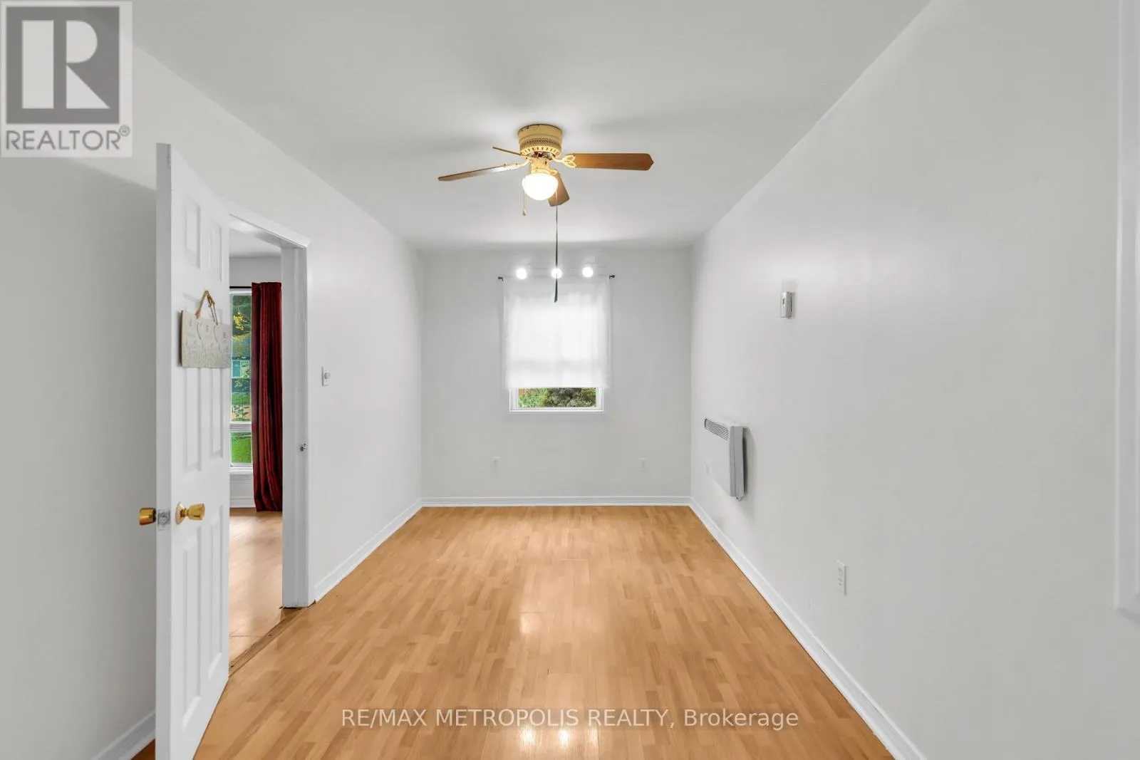 856 CENTRAL AVENUE