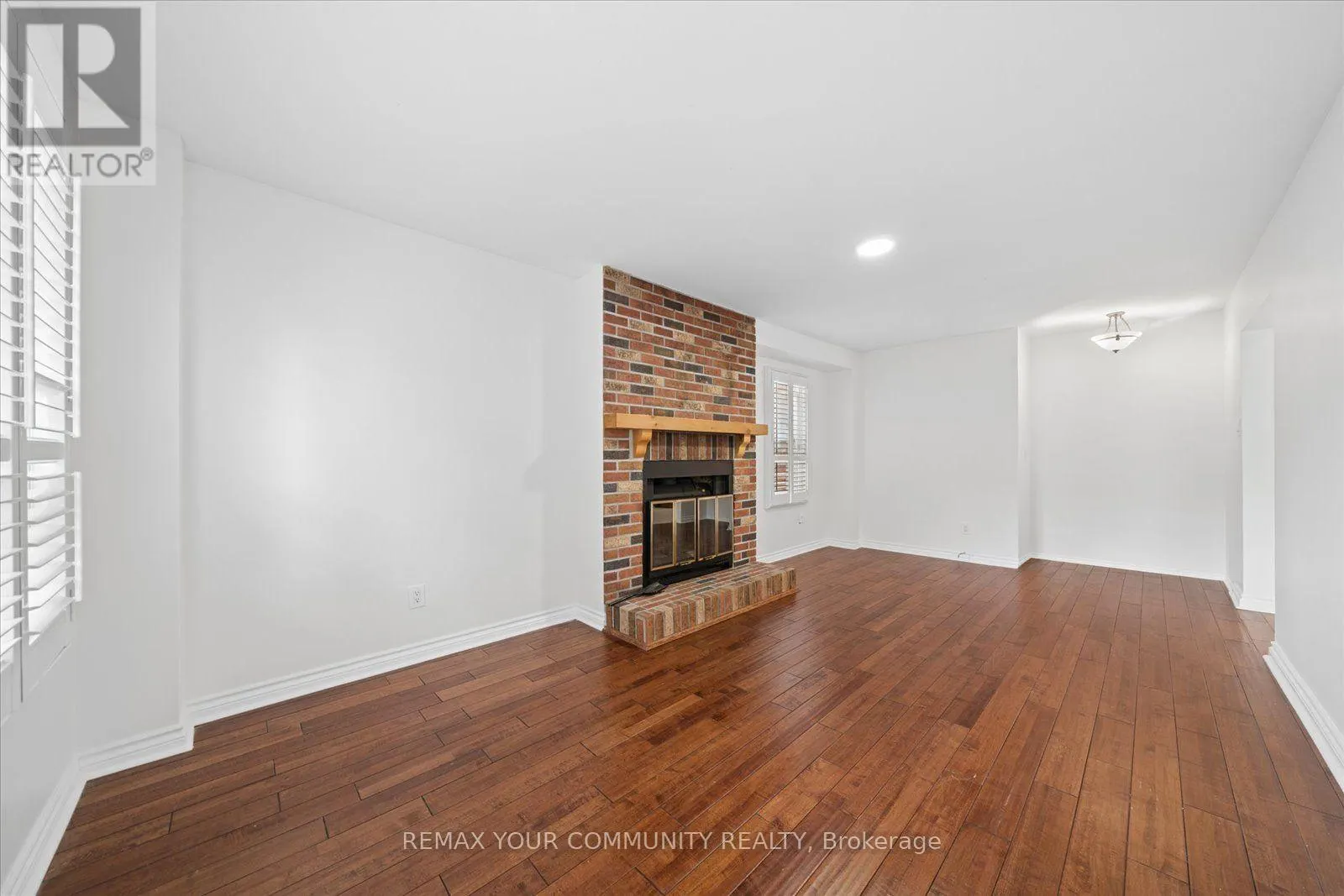 102 EDMUND SEAGER DRIVE