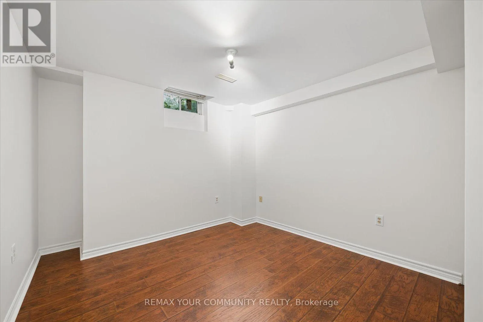 102 EDMUND SEAGER DRIVE