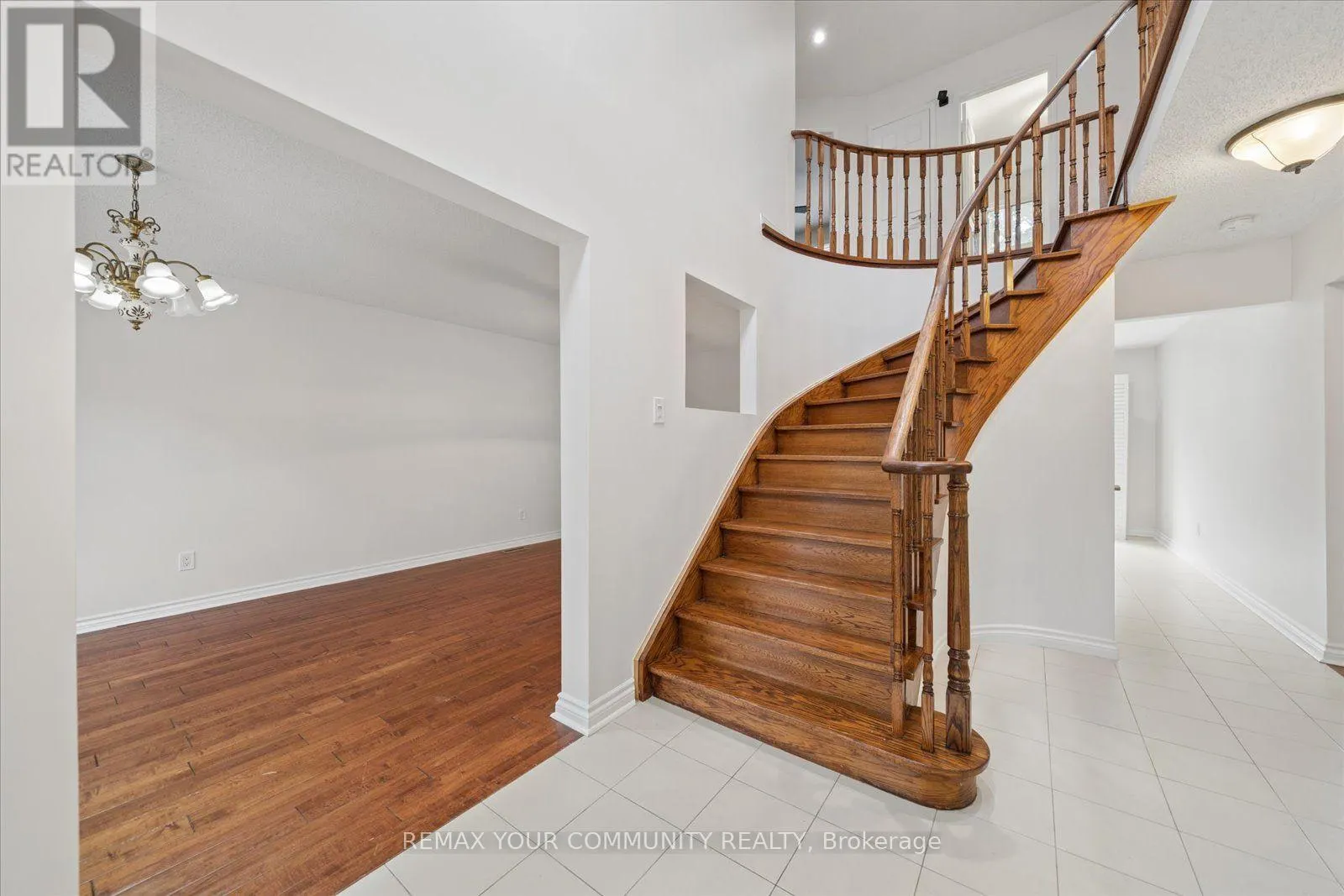 102 EDMUND SEAGER DRIVE