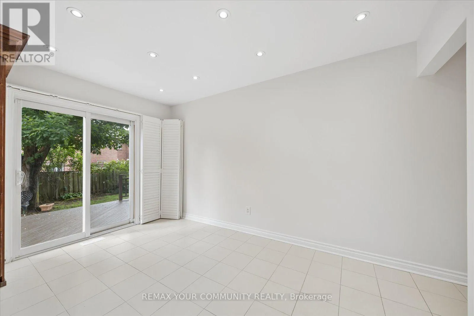 102 EDMUND SEAGER DRIVE