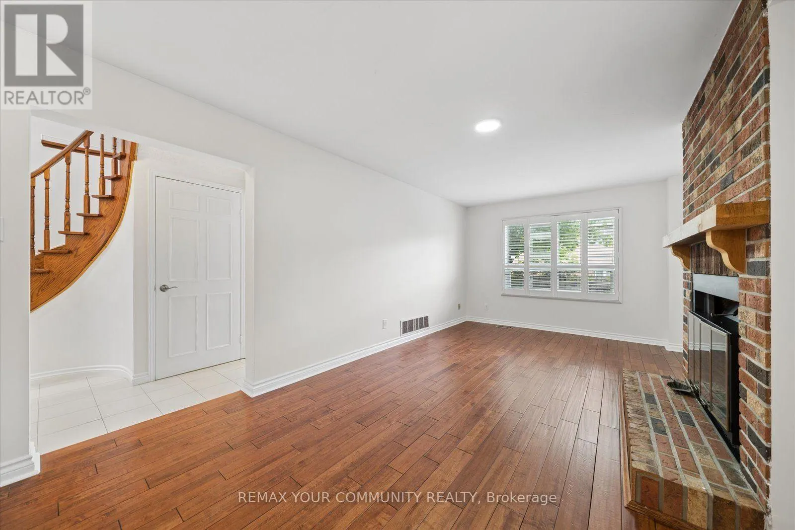102 EDMUND SEAGER DRIVE