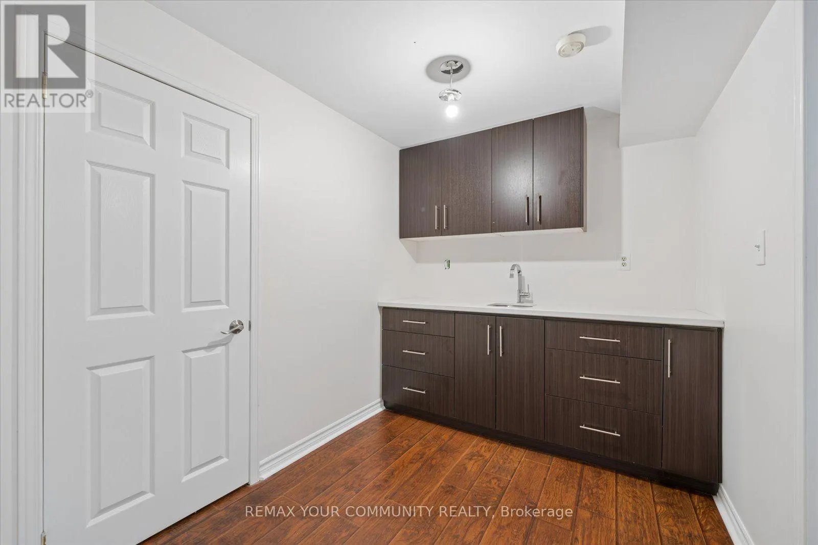 102 EDMUND SEAGER DRIVE