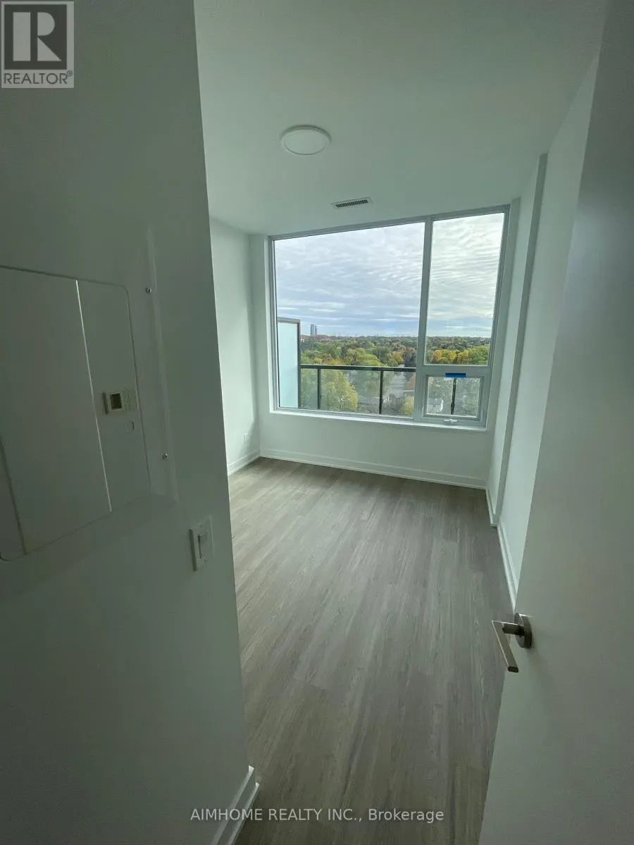 914 - 8188 YONGE STREET