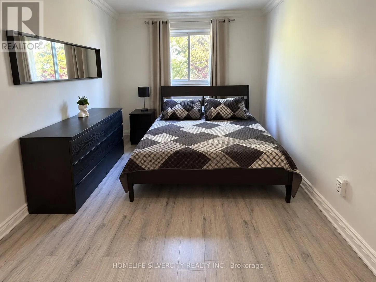 151 THOMS CRESCENT