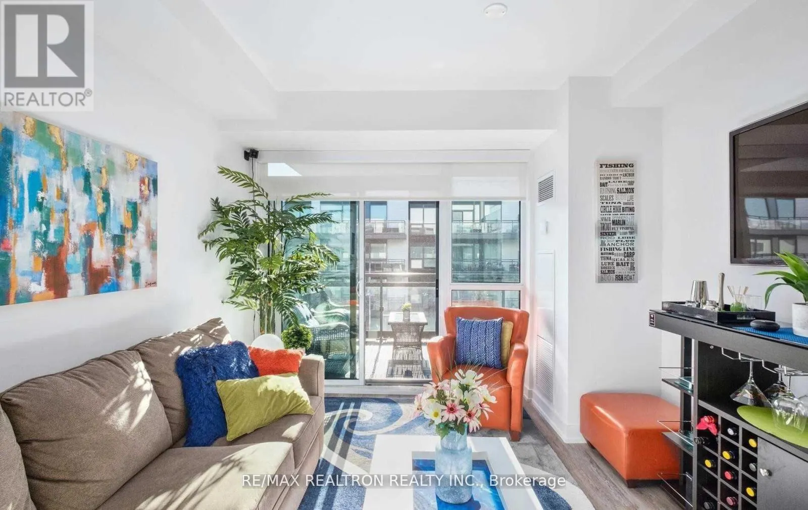 D332 - 333 SEA RAY AVENUE