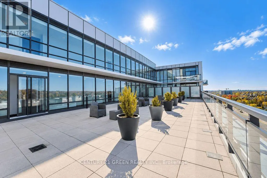 611 - 11611 YONGE STREET