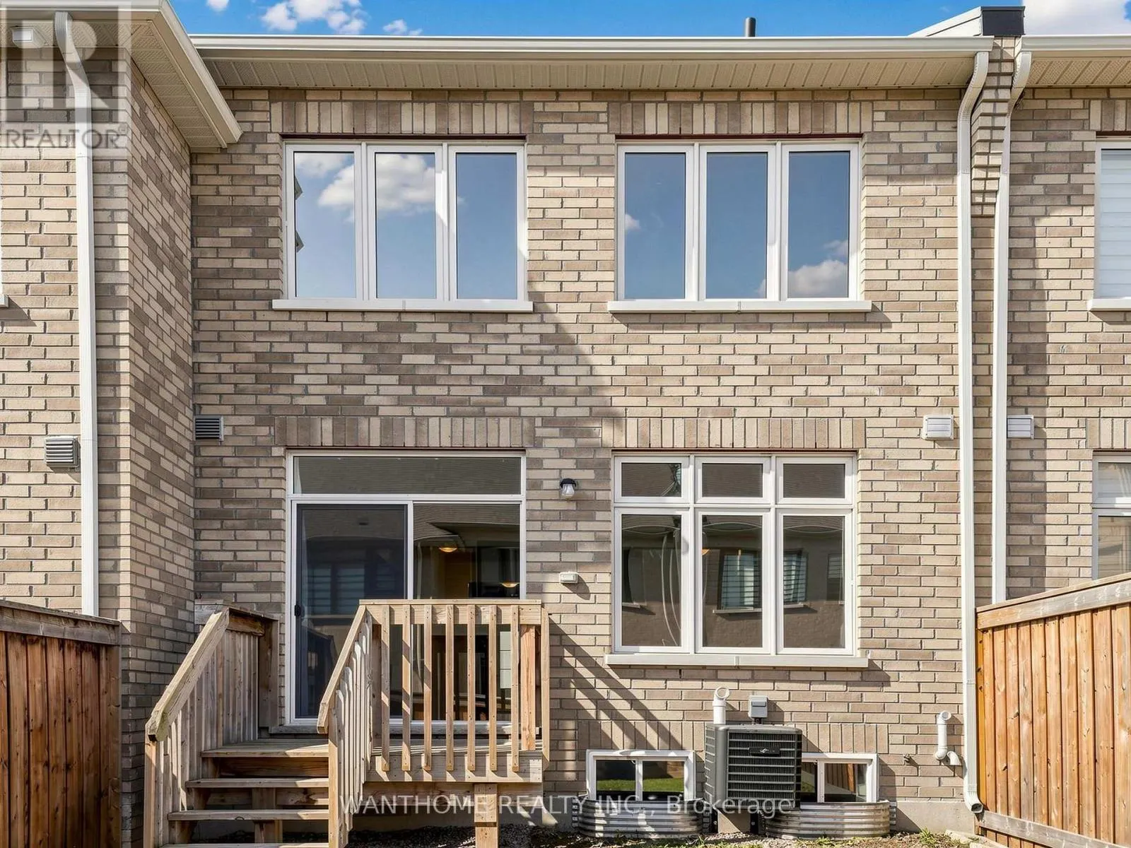 86 PRUNELLA CRESCENT