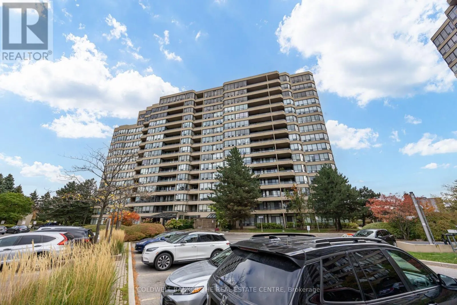 PH22 - 32 CLARISSA DRIVE