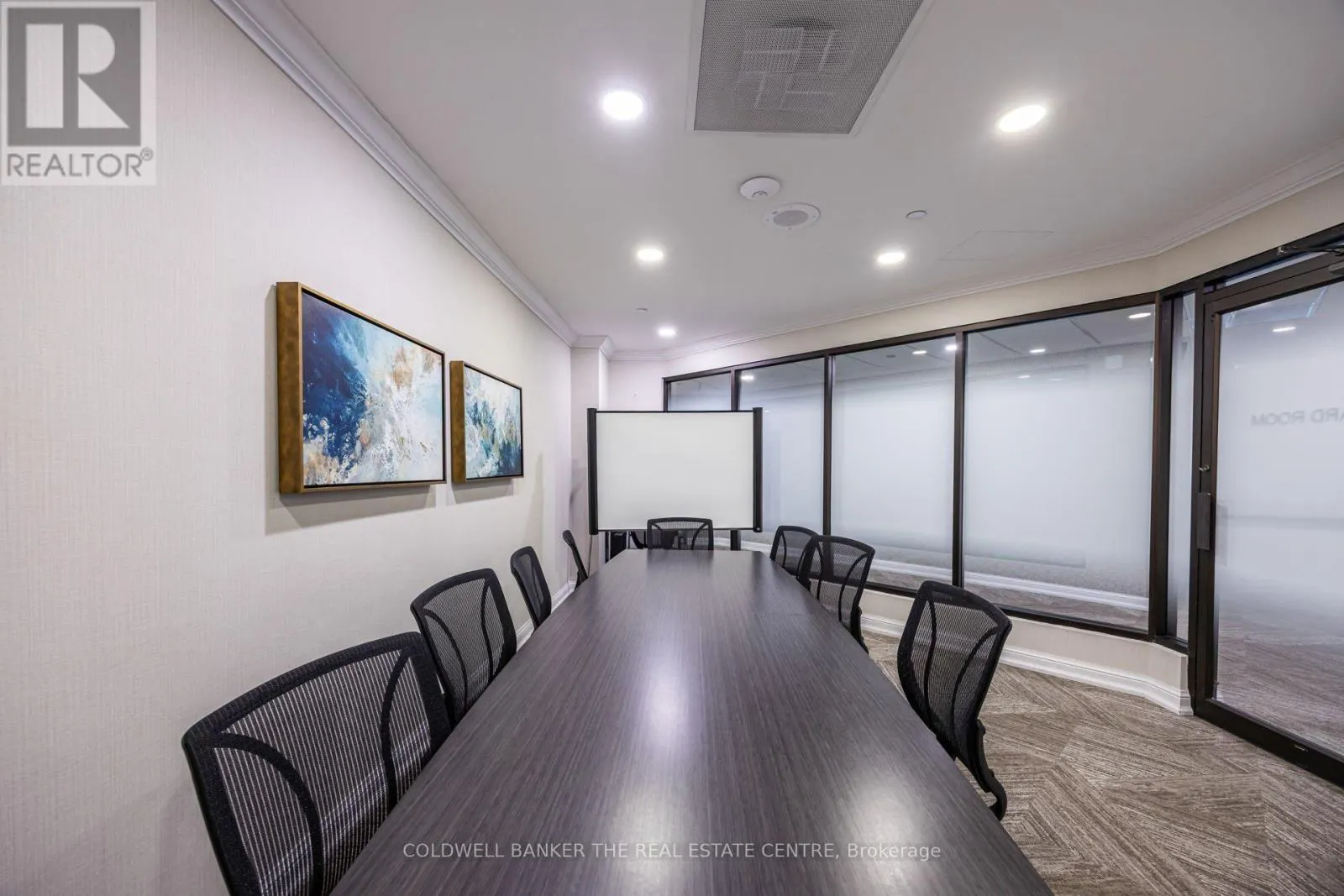PH22 - 32 CLARISSA DRIVE