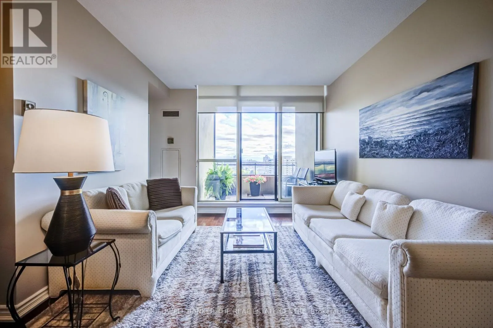 PH22 - 32 CLARISSA DRIVE