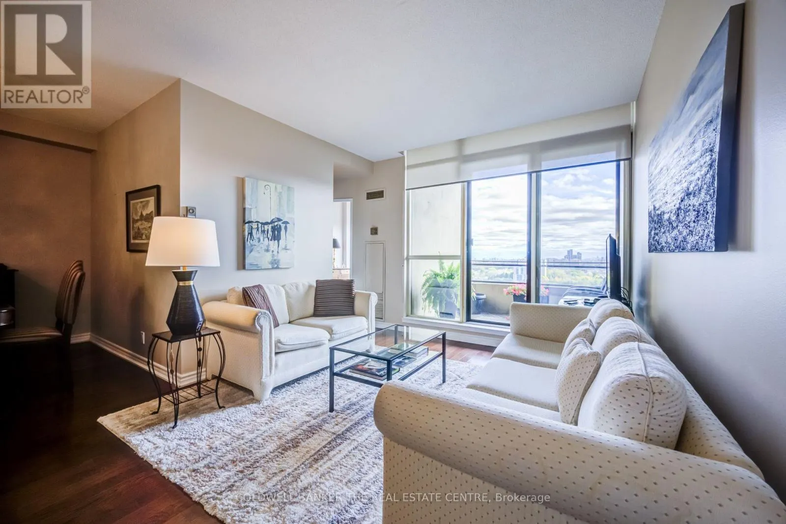 PH22 - 32 CLARISSA DRIVE