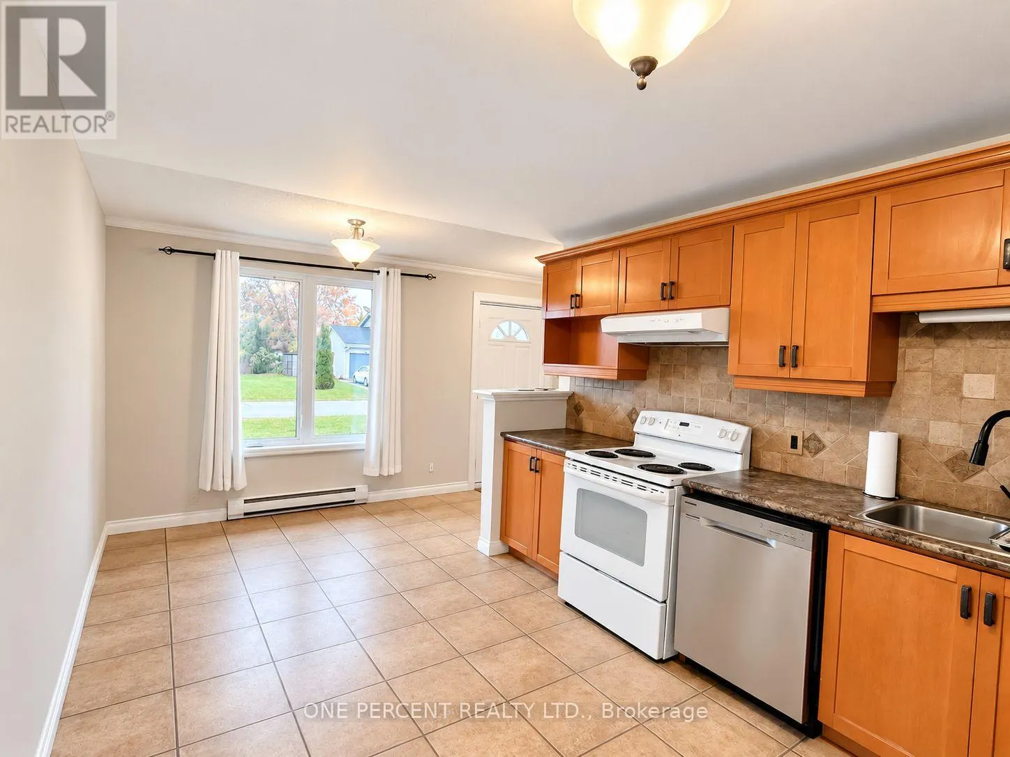526 HIGHLAND CRESCENT
