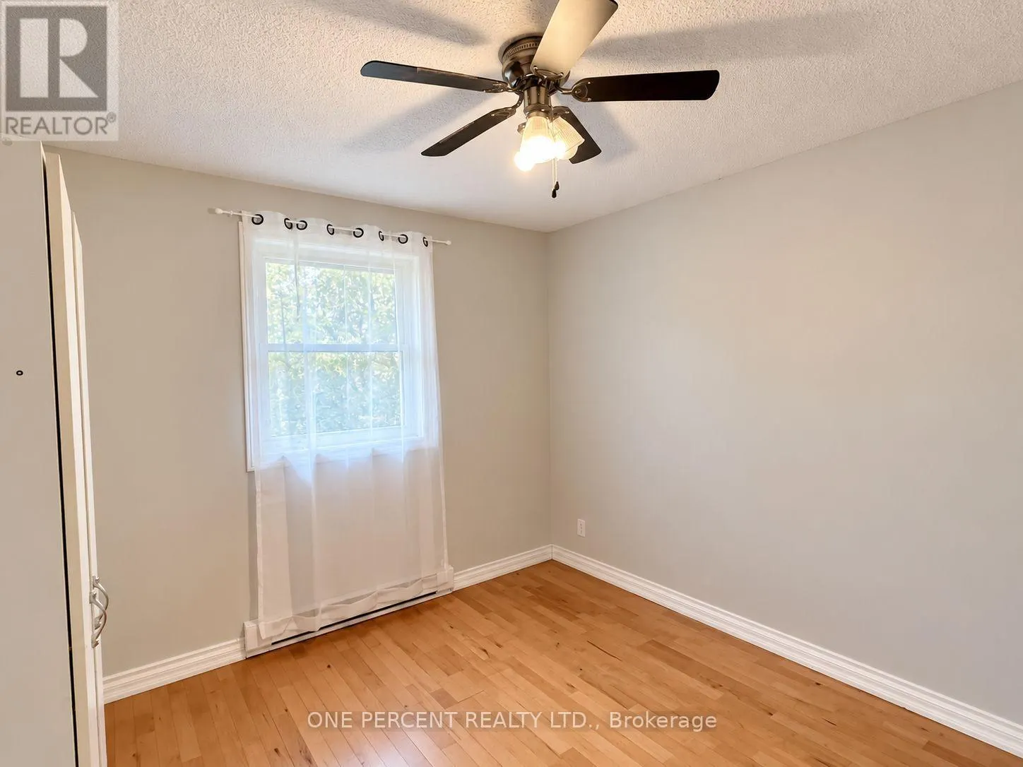 526 HIGHLAND CRESCENT